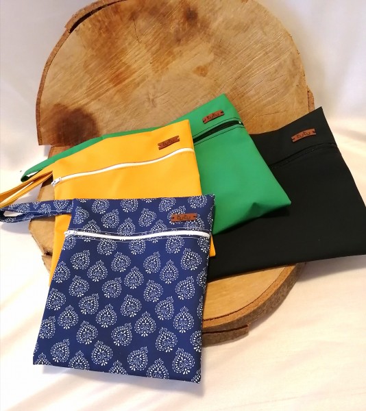 Tutubag černý - nepromokavá taštička